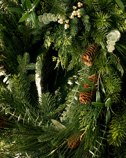 24" Pinecone & Berries Faux Wreath