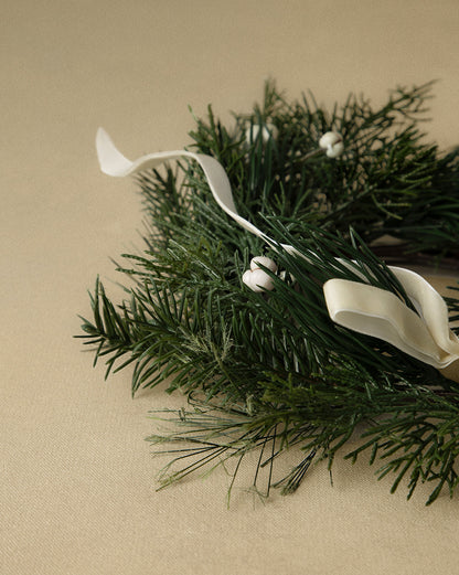 8" Pine Needle & Berry Faux Wreath