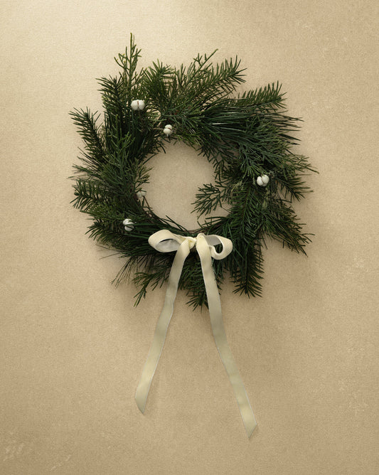 8" Pine Needle & Berry Faux Wreath