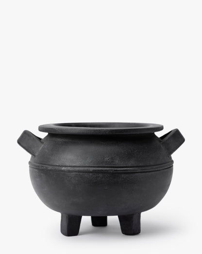Midnight Cauldron Planter