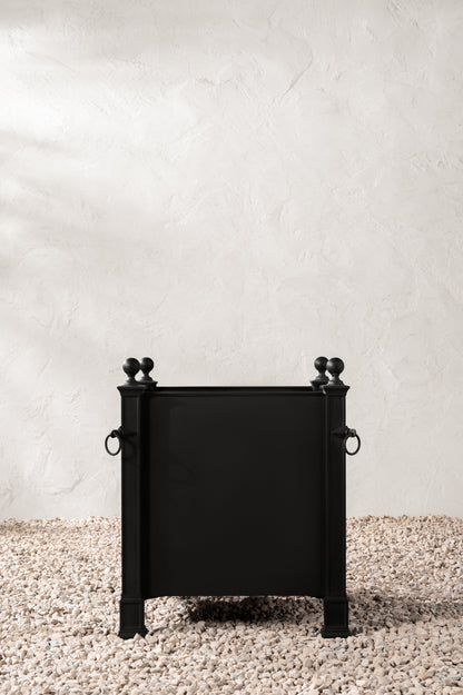 Saracen Outdoor Planter