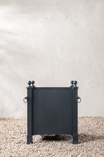 Saracen Outdoor Planter
